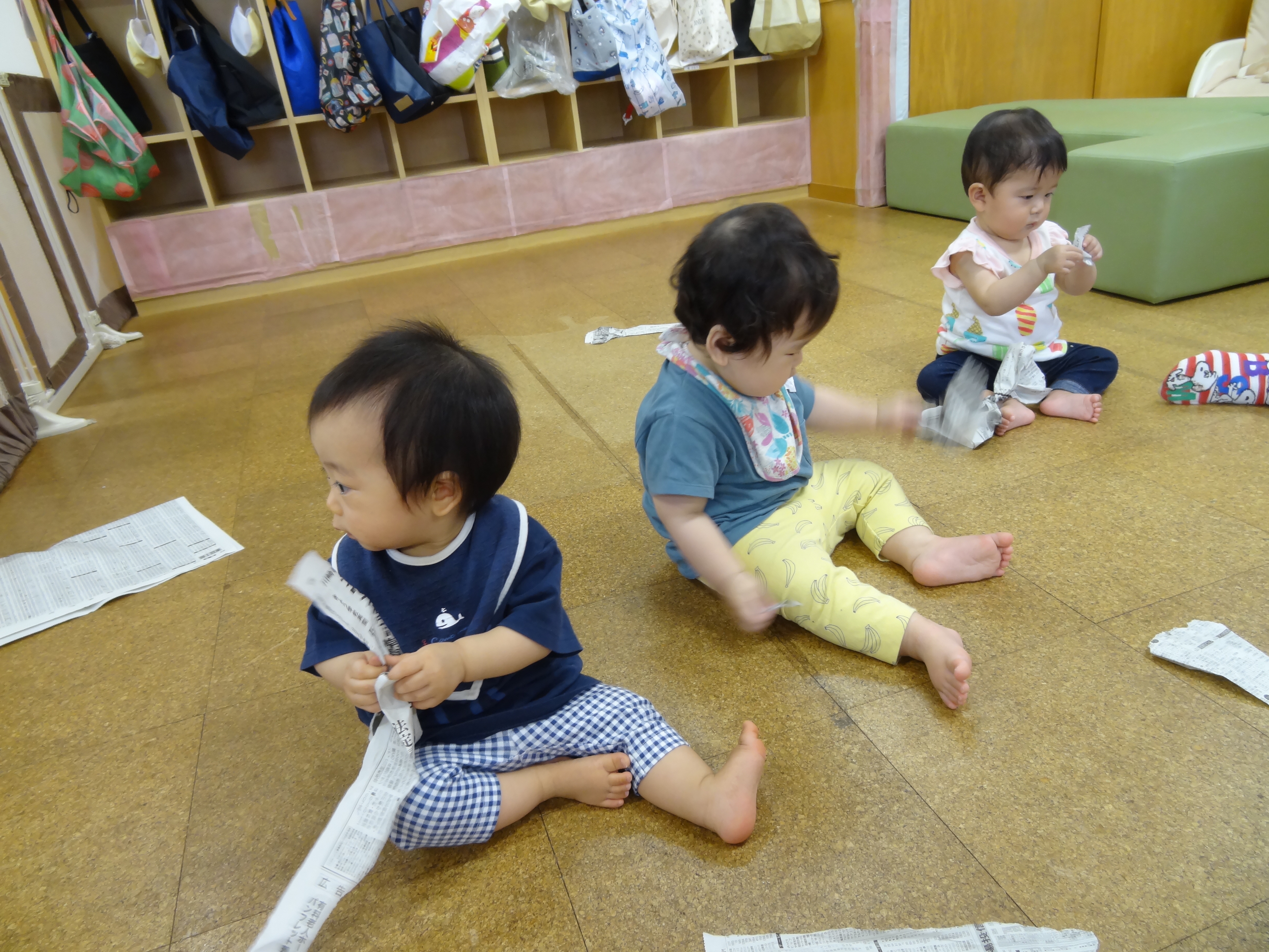 つぼみ　☆新聞紙遊び☆