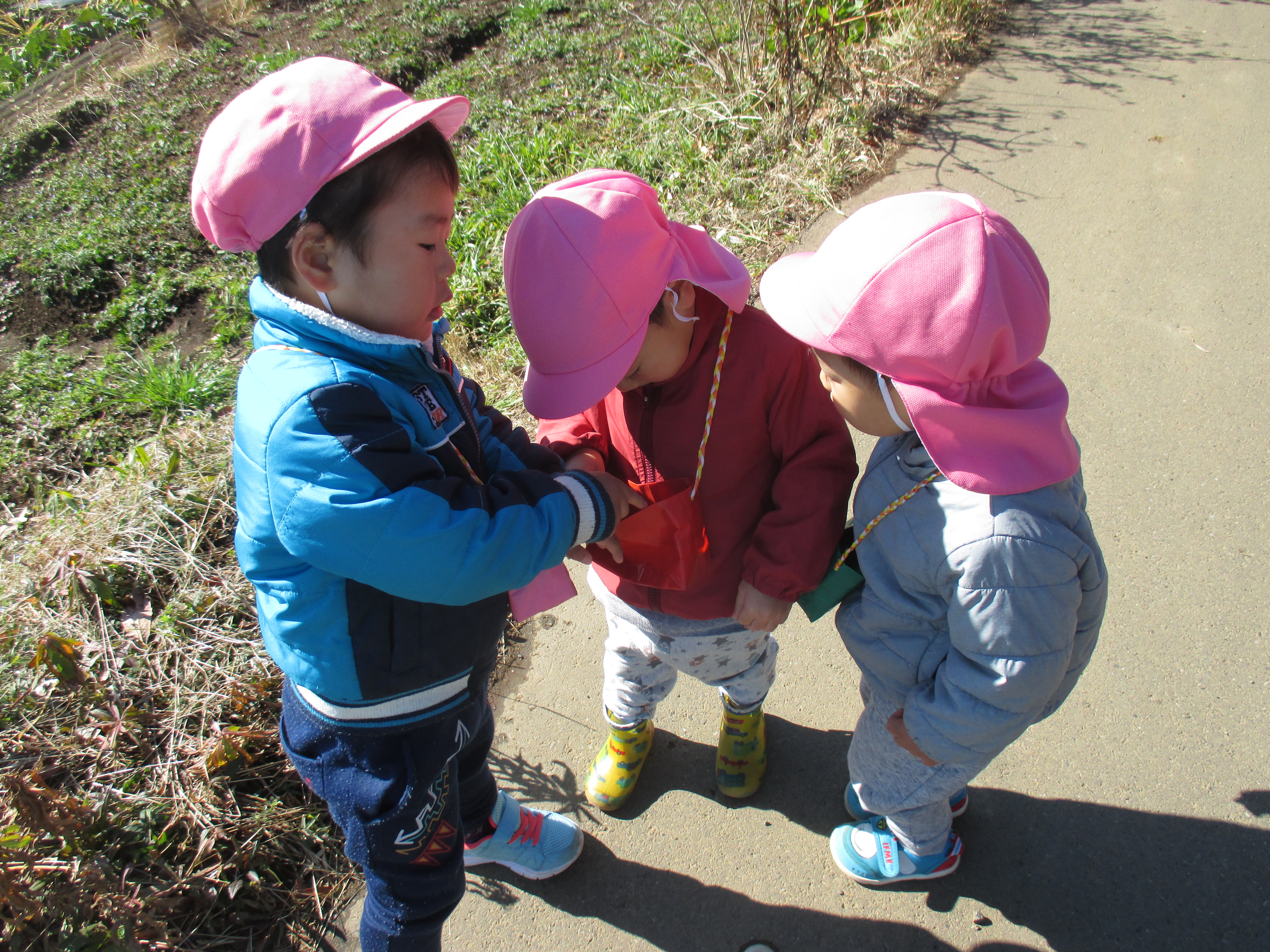 はな組(1歳児）☆お散歩