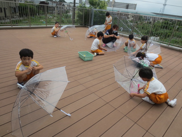 おうぎ組(5歳児)★傘づくり♪