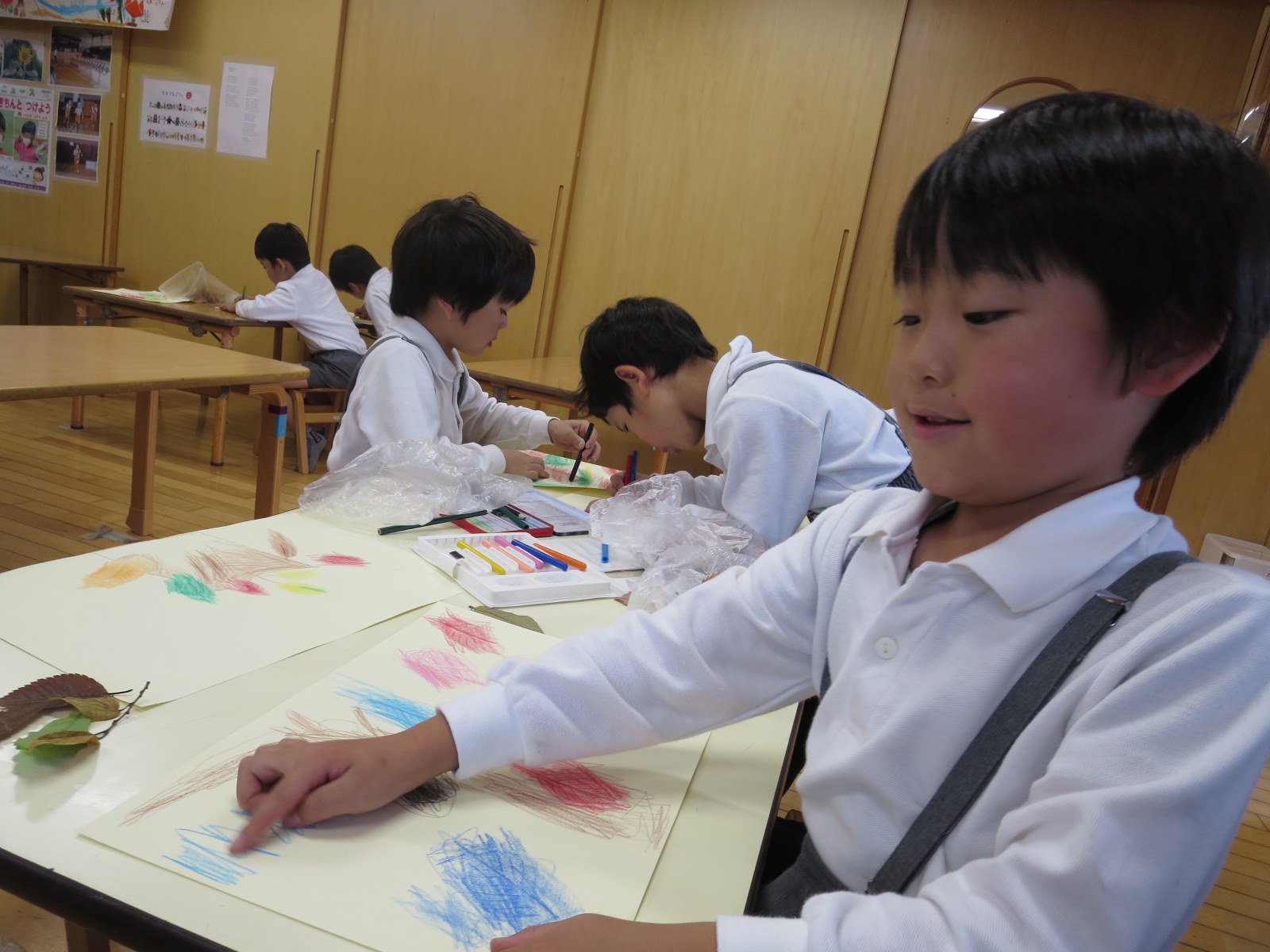 おうぎ組(5歳児)☆壁面製作