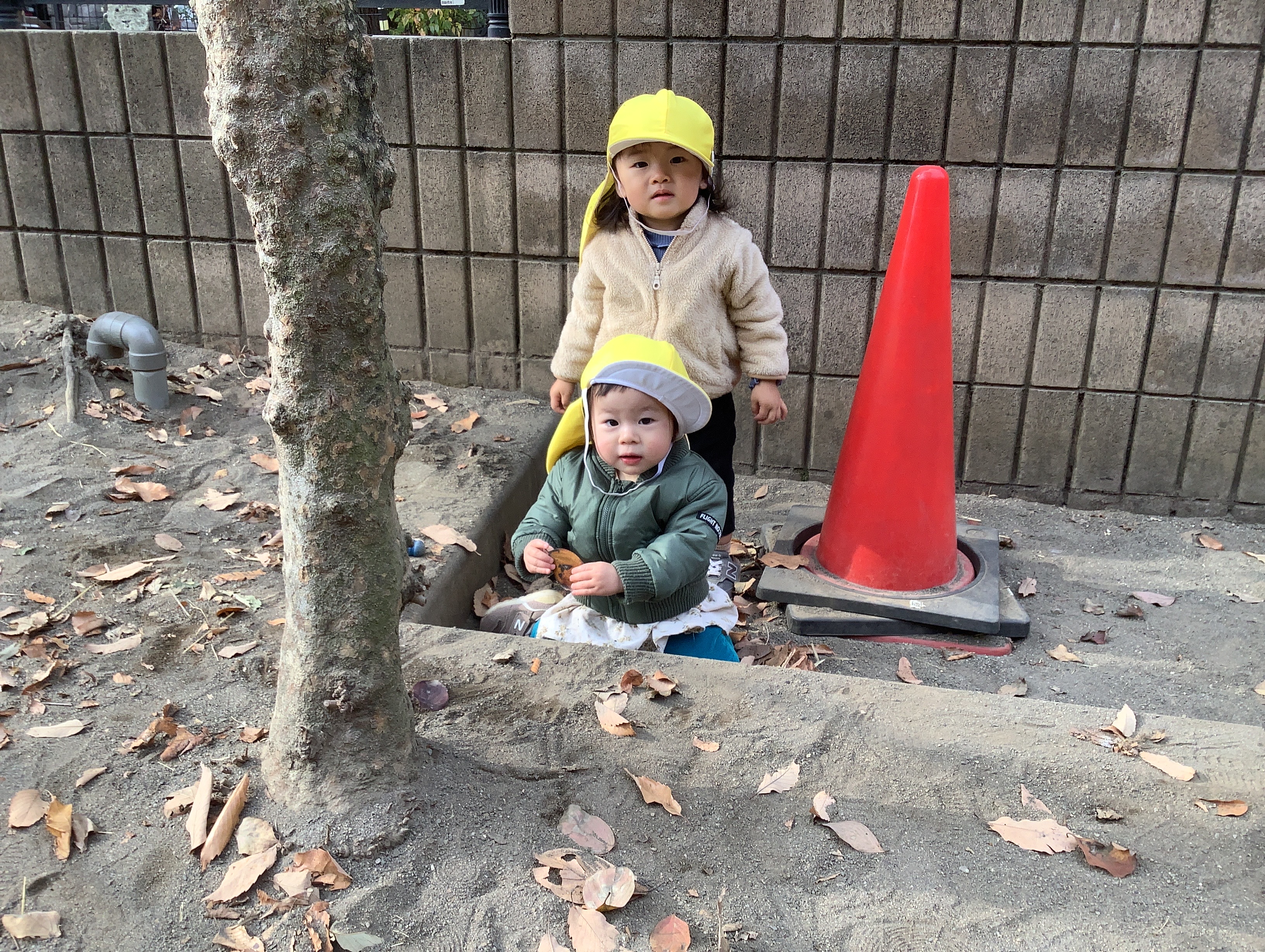 つぼみ組　寒いので上着を着ましたよ。